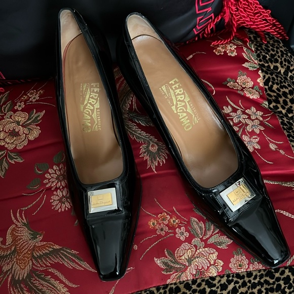 Chic and mighty black patent leather Ferragamo heels wow!